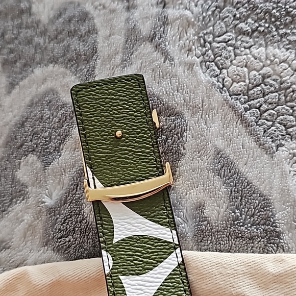 Louis VUITTON MONOGRAM GIANT BELT KHAKI BEIGE SIZE 90CM or 36US , Preowned - Picture 12 of 15